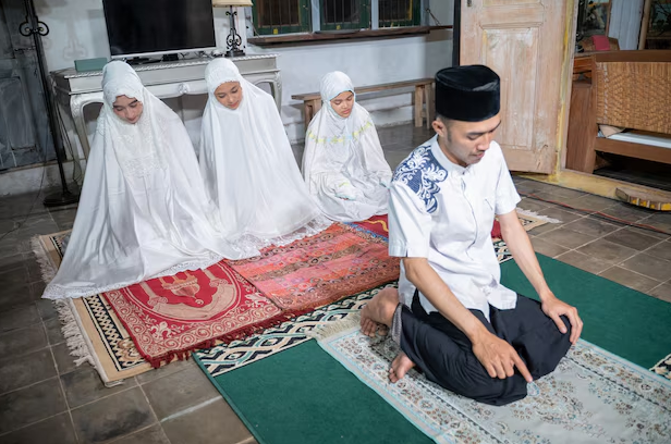 Menggapai Ampunan Melalui Sholat di Ramadhan