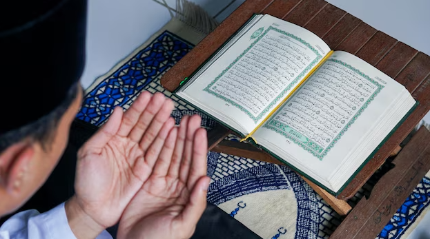 Menjadikan Al-Qur’an Sahabat di Bulan Ramadhan